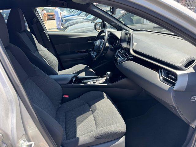 TOYOTA C-HR 1.8 Hybrid E-CVT Style