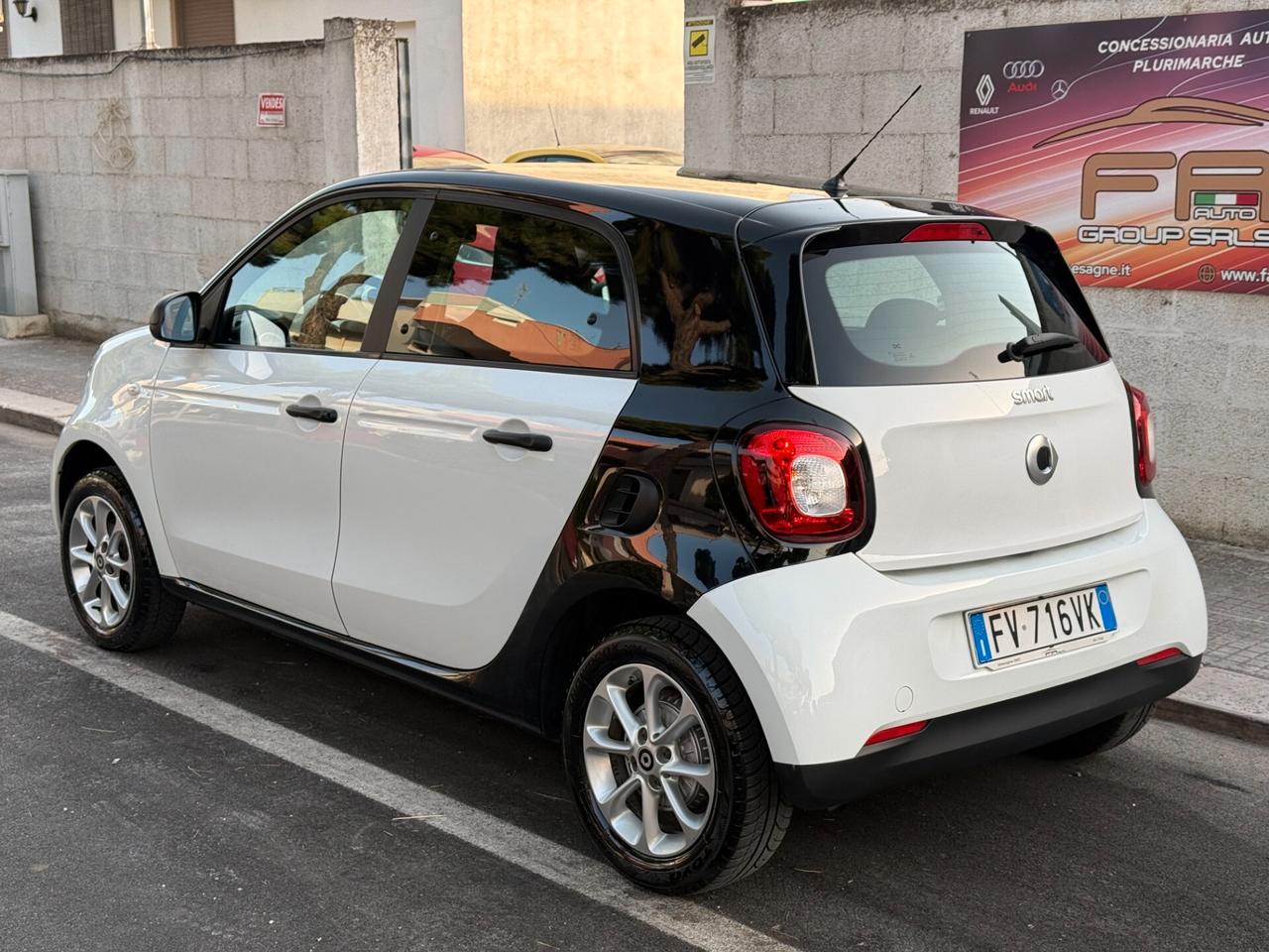 Smart ForFour 70 1.0 Passion *LED - 2019