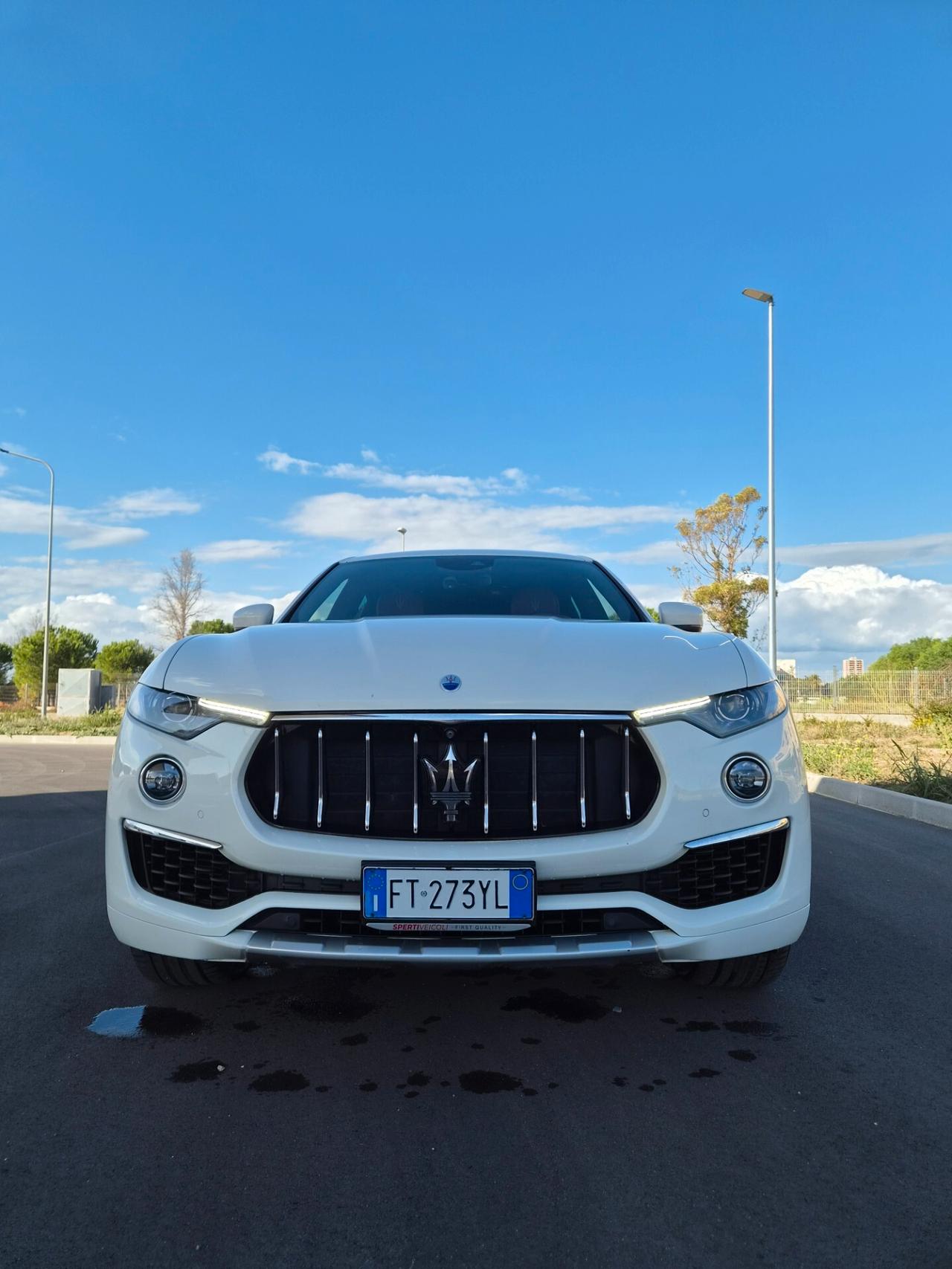 Maserati Levante V6 Diesel 275 CV AWD Granlusso TETTO APRIBILE