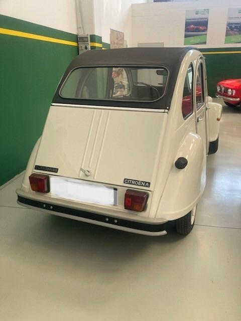 Citroen 2CV 6 Special