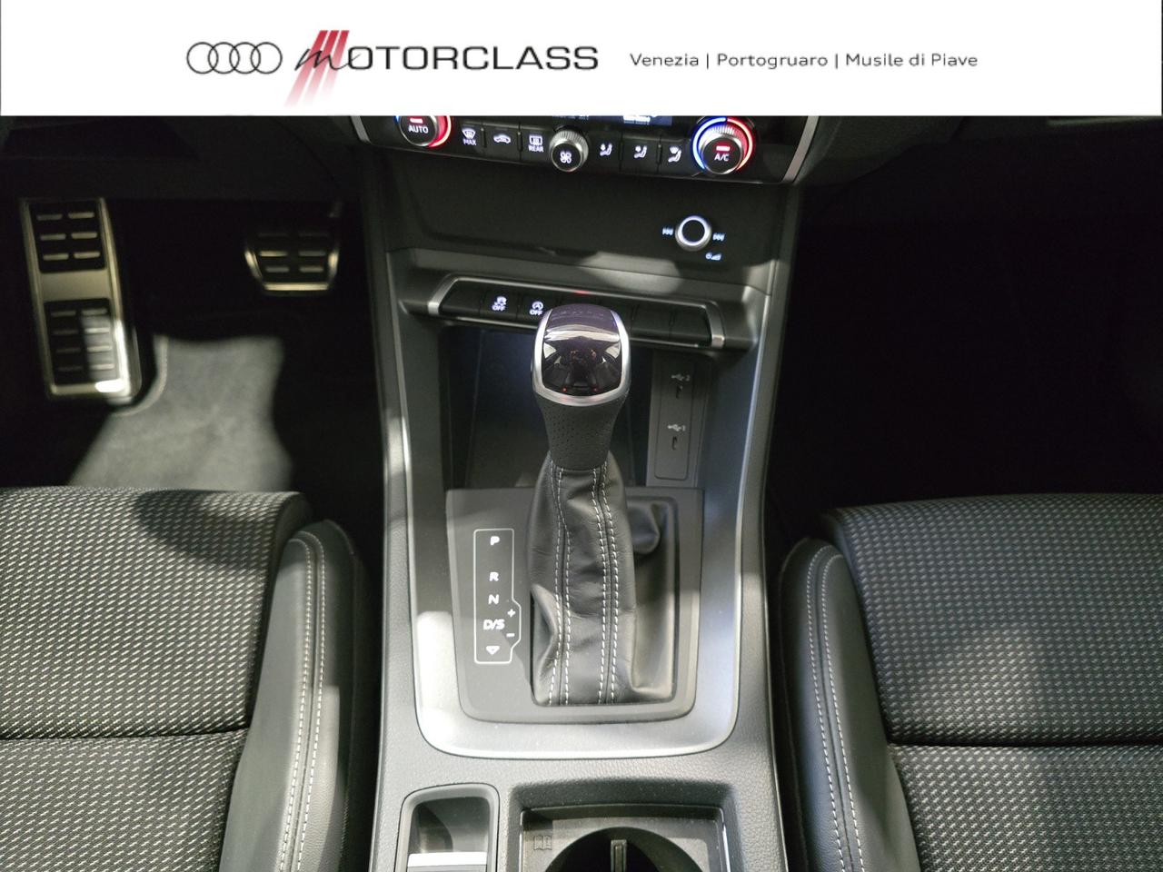 Audi Q3 35 2.0 tdi s line edition s tronic