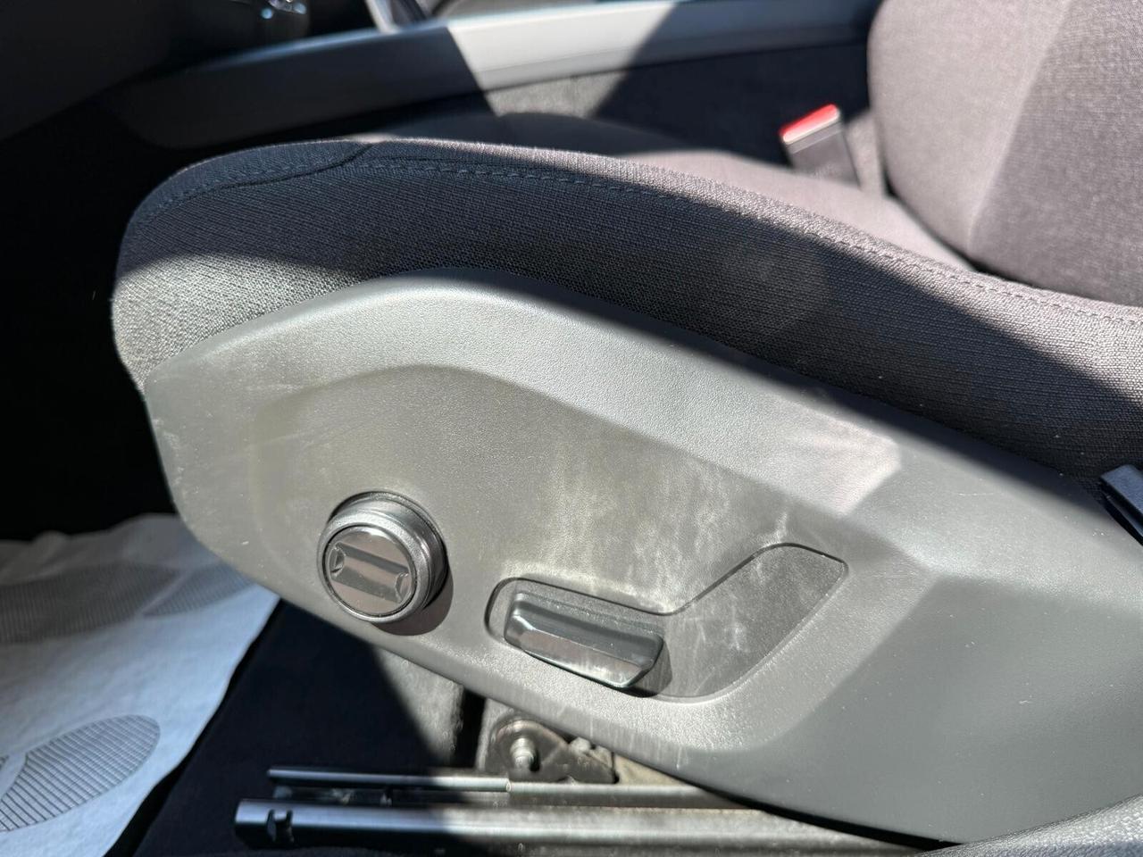 Volvo V60 B4 (d) Geartronic Momentum Pro Business PILOT ASSIST