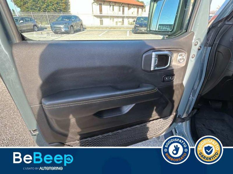 Jeep Wrangler UNLIMITED 2.0 TURBO SAHARA AUTO
