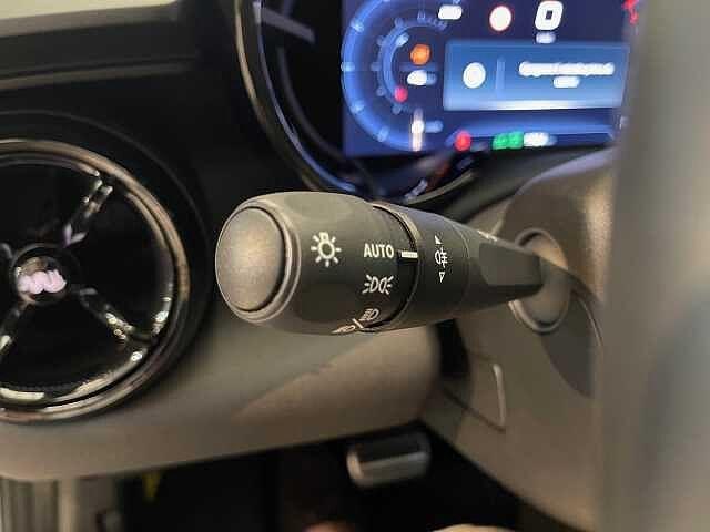 Alfa Romeo Junior 1.2 136 CV Hybrid eDCT6