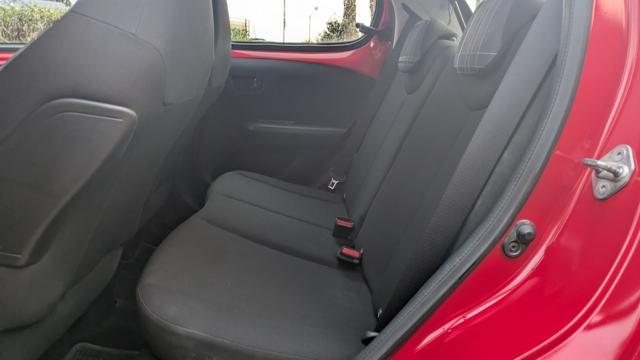 PEUGEOT 108 AUTO 1.0cc 69cv CAMBIO AL VOLANTE