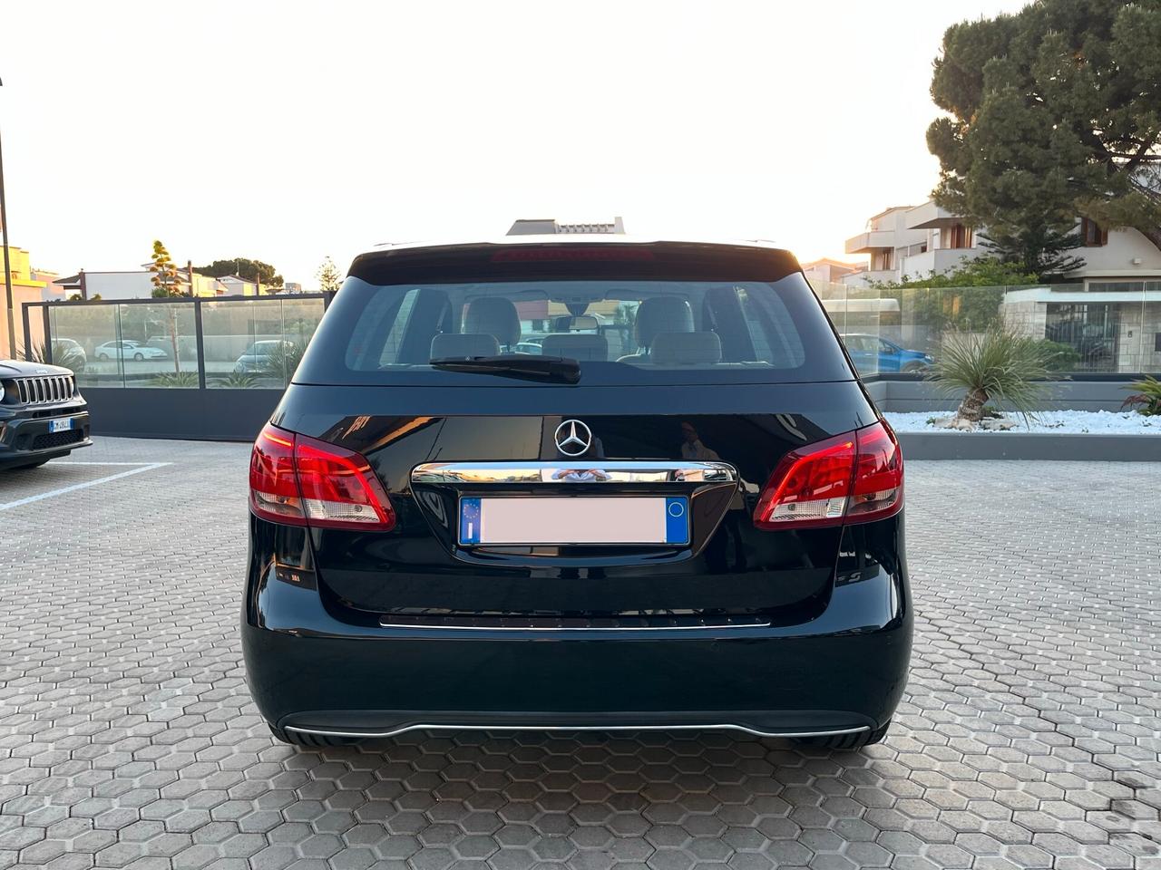 Mercedes-benz Classe B (T246/242) 180 d Business 1.5 110cv