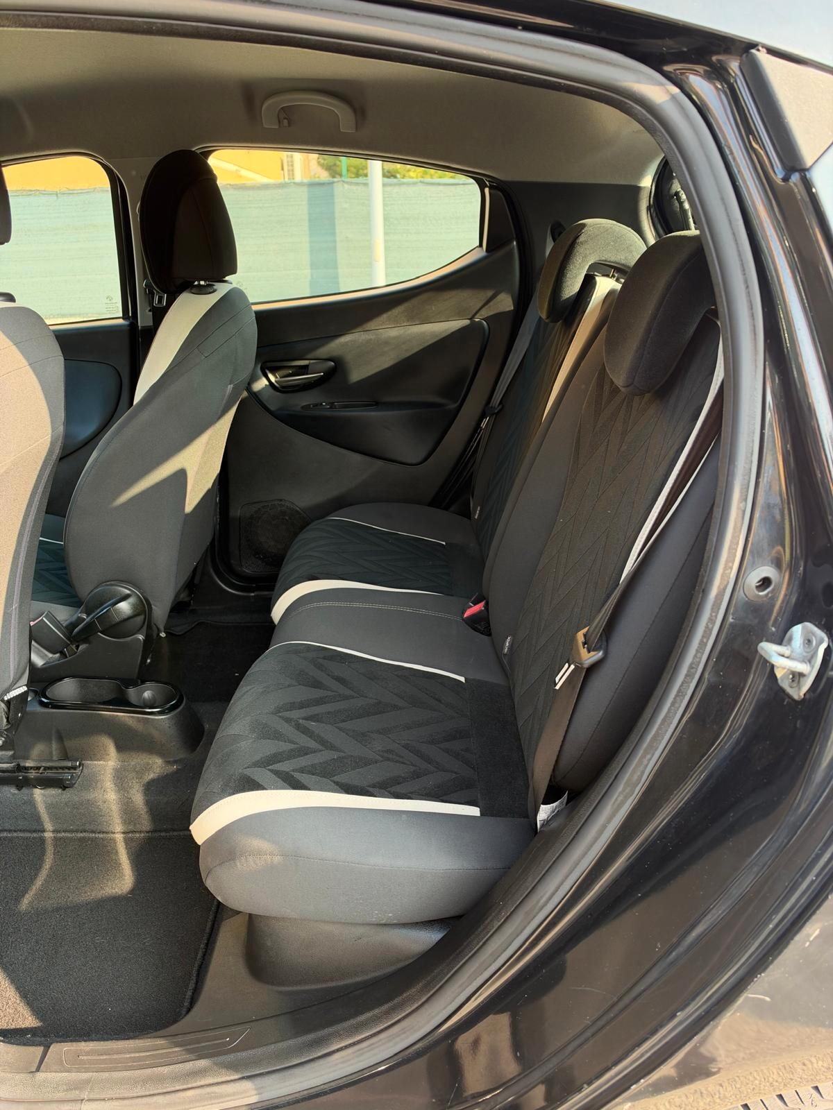 Lancia Ypsilon 0.9 Metano - NEOPATENTATI - 12 MESI DI GARANZIA -