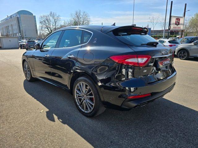 MASERATI Levante V6 Diesel 275 CV AWD Gransport PERMUTE