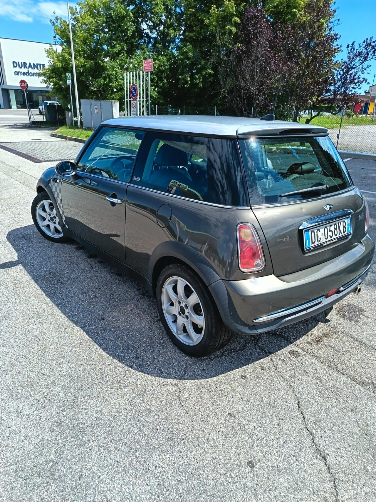 Mini 1.6 16V One de luxe