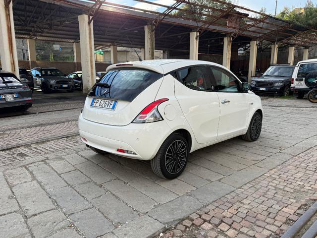 LANCIA Ypsilon 1.2 69 CV 5 porte GPL Ecochic Silver