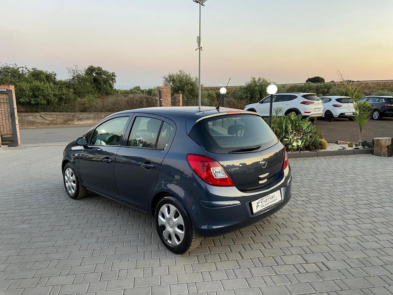 Opel Corsa 1.2 5 porte Enjoy
