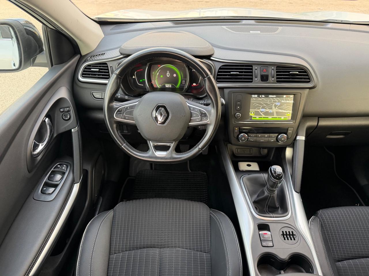 Renault Kadjar 1.5 dci 110 CV 2015 NAVIG retroc