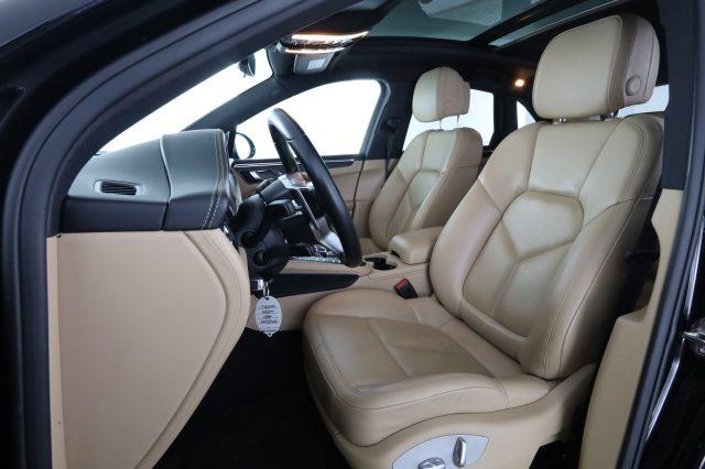 PORSCHE Macan Macan