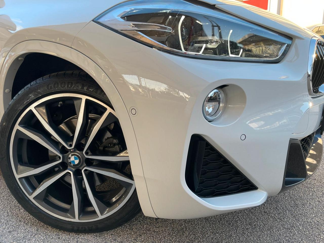 Bmw X2 sDrive18d M - sport