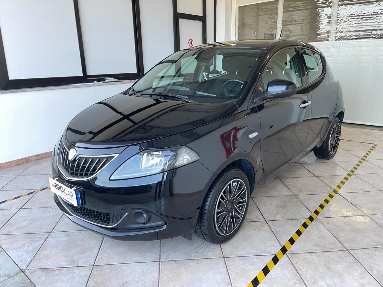 Lancia Ypsilon 1.0 70cv Hybrid Gold NO VINCOLO DI FINANZIAMENTO