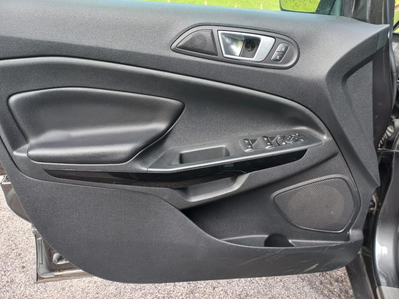 Ford EcoSport 1.0 EcoBoost 100 CV 5 porte benzina