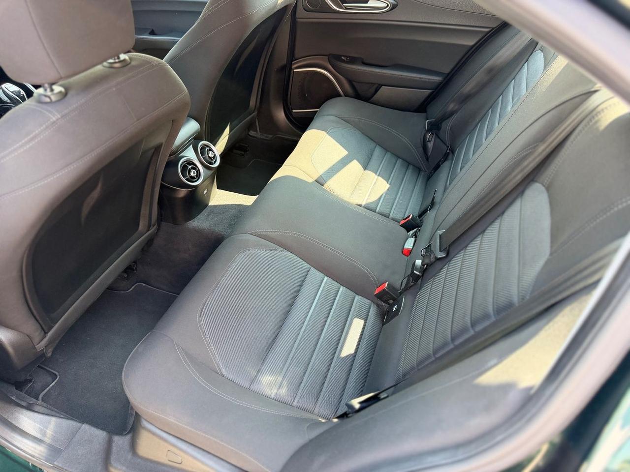 Alfa Romeo Giulia Business 2.2 #10776