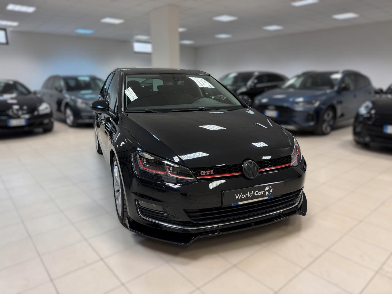 Volkswagen Golf 1.4 TSI 140 CV DSG GTI