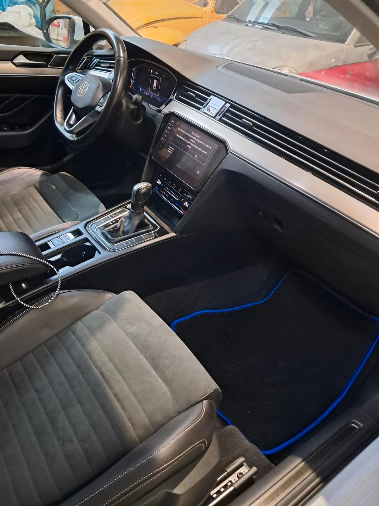 Volkswagen Passat Variant 2.0 TDI SCR 200 CV DSG Executive