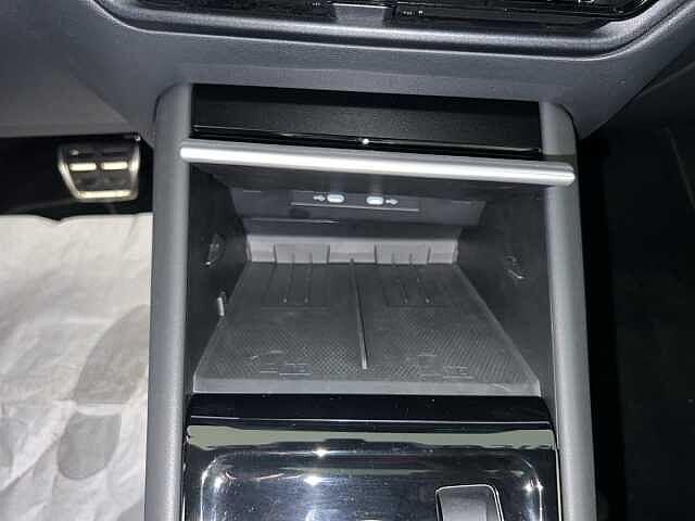 Volkswagen Tayron 1.5 TSI eHybrid DSG R-Line Plus