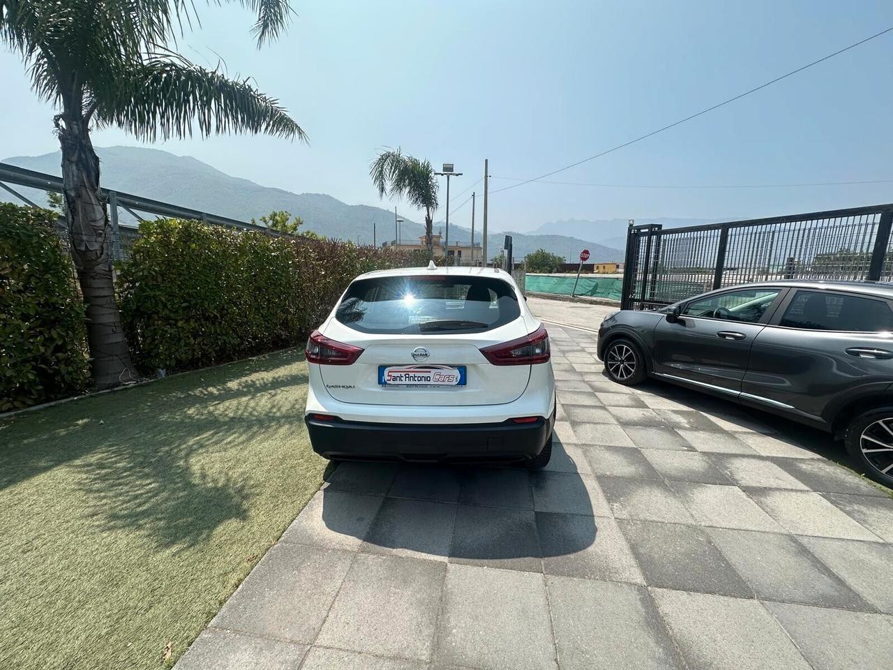 Nissan Qashqai 1.5 dCi 115 CV BUSINESS BIANCO PERLA AUTOMATICA FINE 2020