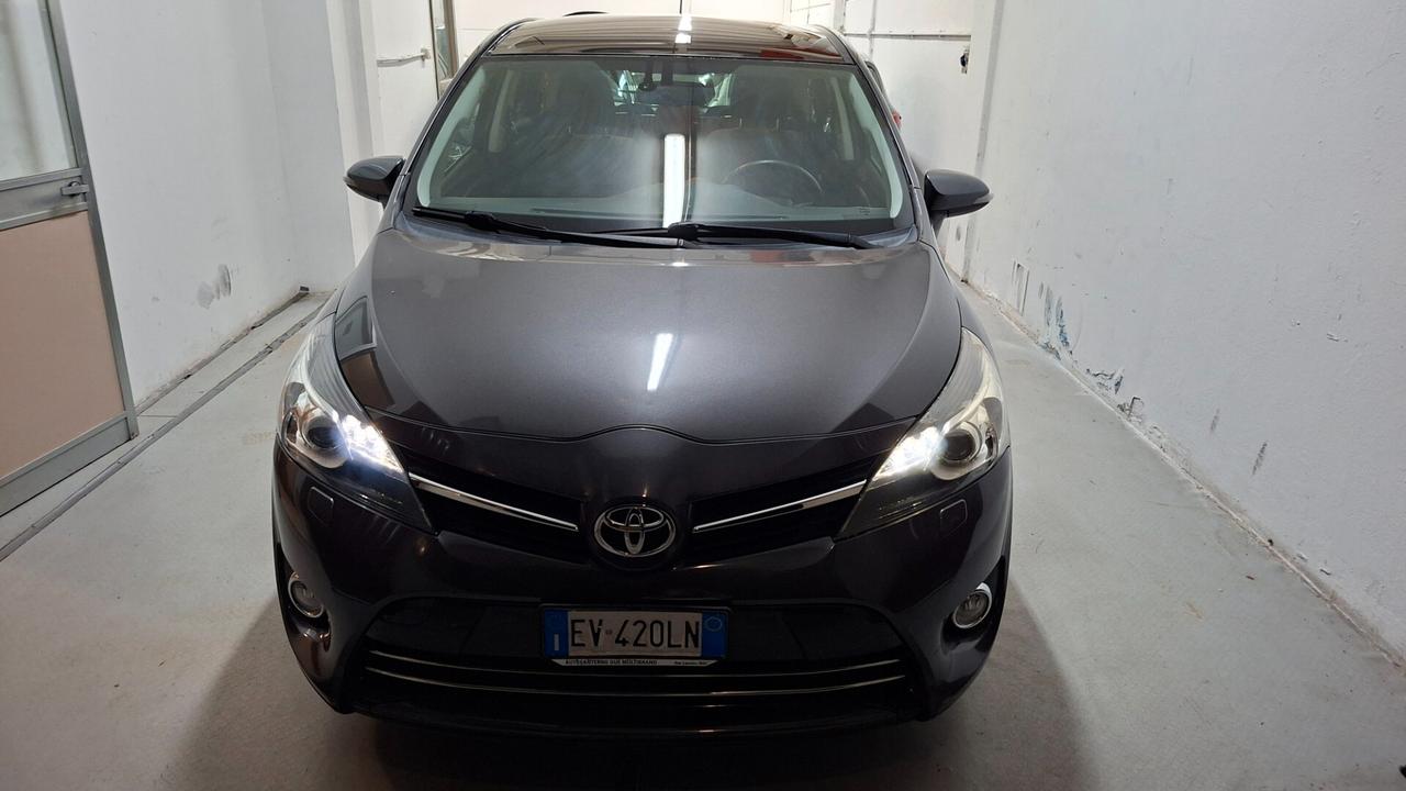TOYOTA VERSO 2014 1.6DIESEL 7POSTI TETTO PANORAMICO