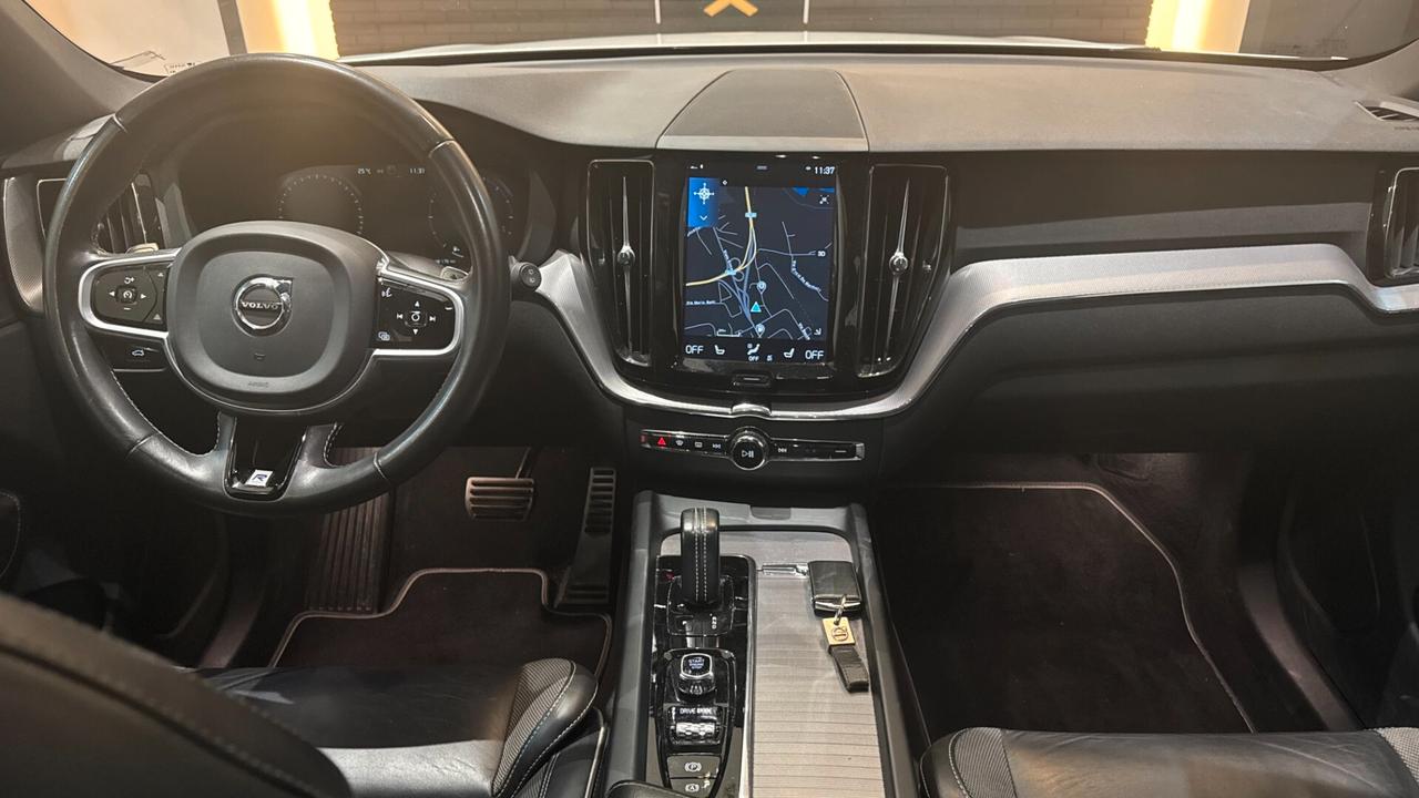 Volvo XC 60 197 CV - 2020