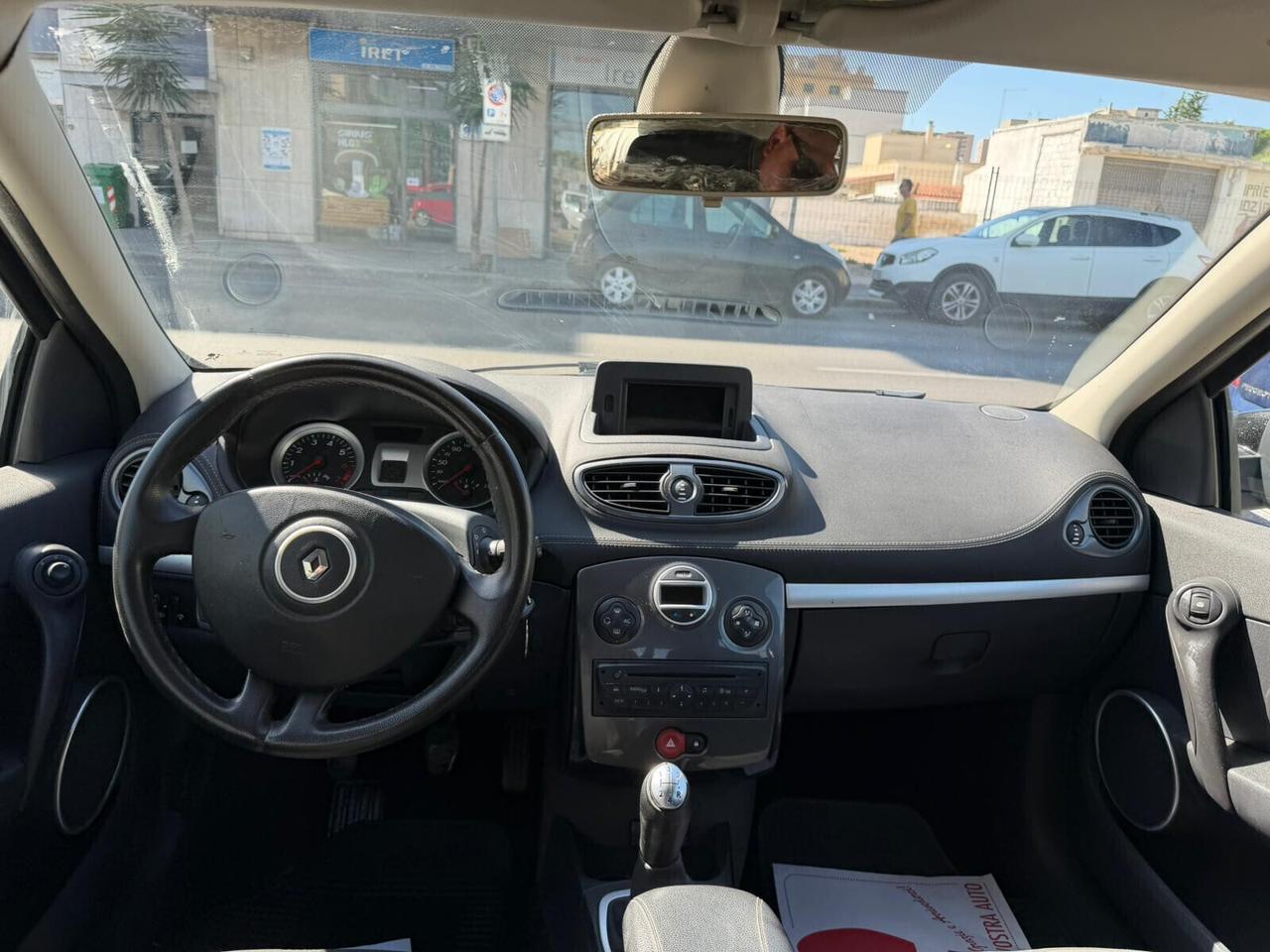 Renault Clio 1.2 16V 5 porte Dynamique