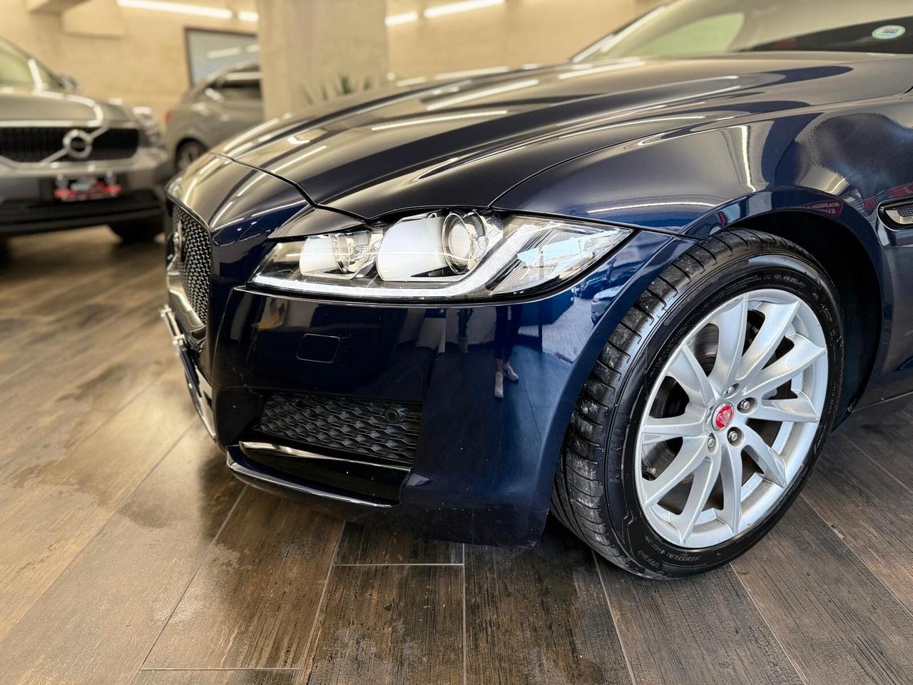 Jaguar XF 2.0 D 240 CV aut. Prestige