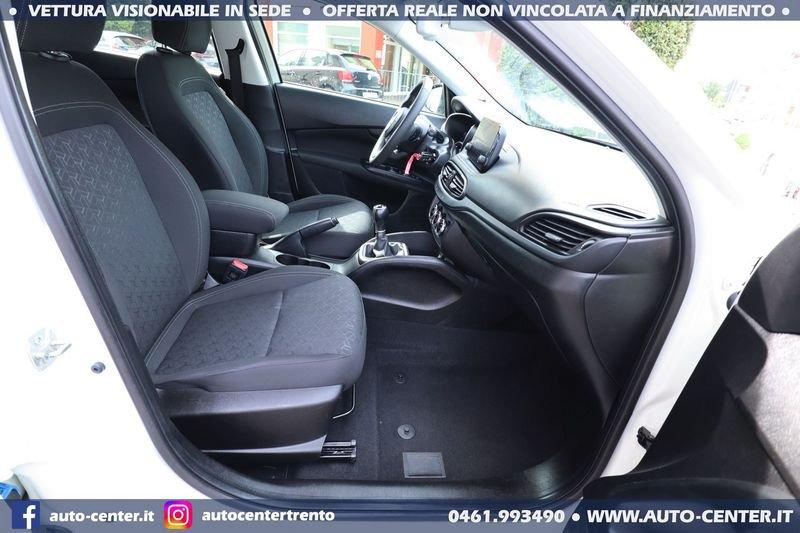 FIAT Tipo Cross 1.0 100cv City Cross Hatchback