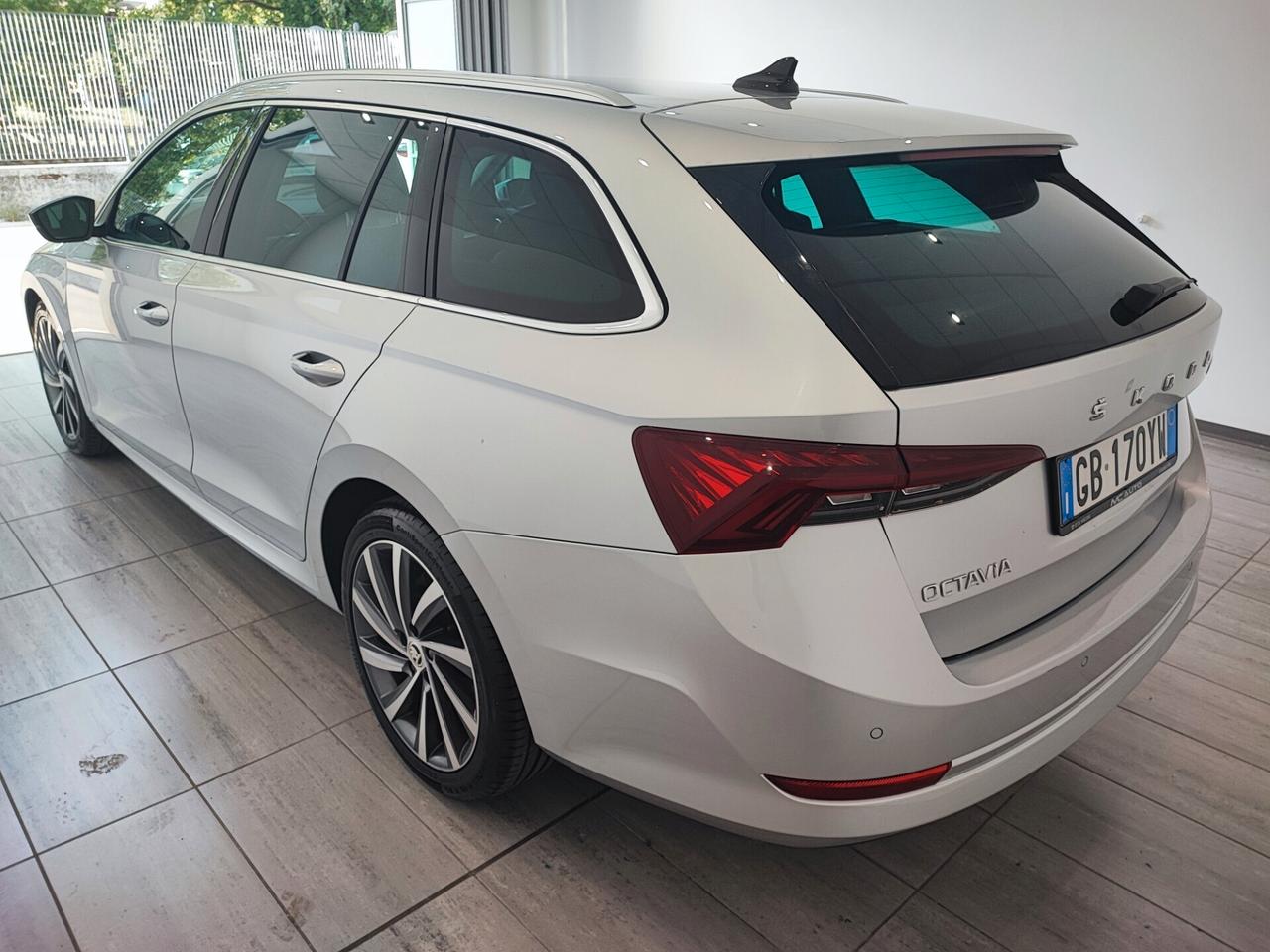 Skoda Octavia 2.0 TDI SCR Wagon Ambition