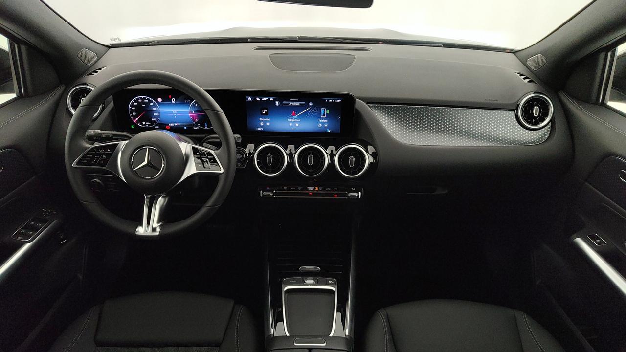 Mercedes-Benz GLA 200 d automatic