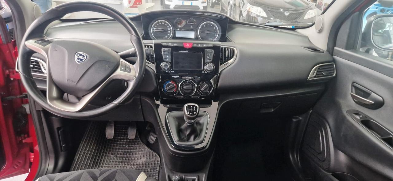 Lancia Ypsilon 1.2 69 CV 5 porte GPL Ecochic Gold
