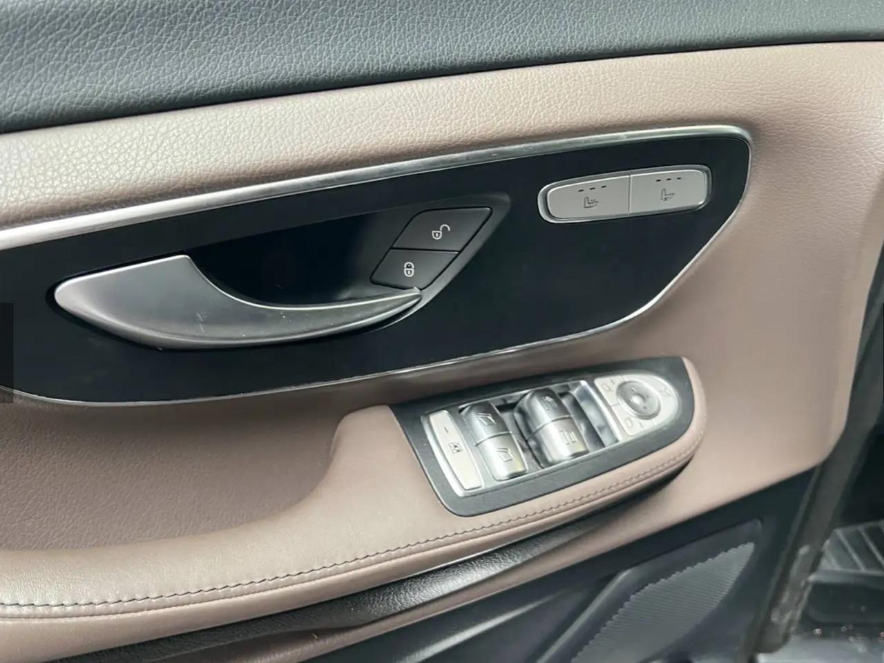 Mercedes-benz V 250 d Automatic 4Matic Premium Extralong Perfetta