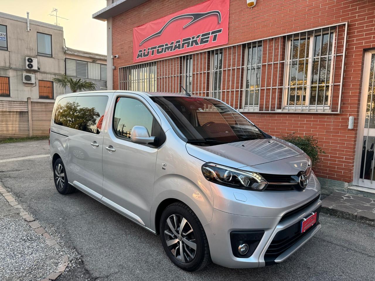 Toyota Proace VERSO LUXURY 2.0D 177cv AUTOMATICO PELLE