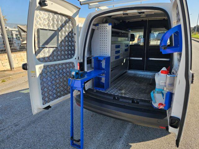 VOLKSWAGEN Caddy 2.0 TDI 122 CV 4Motion Furgone OFFICINA MOBILE