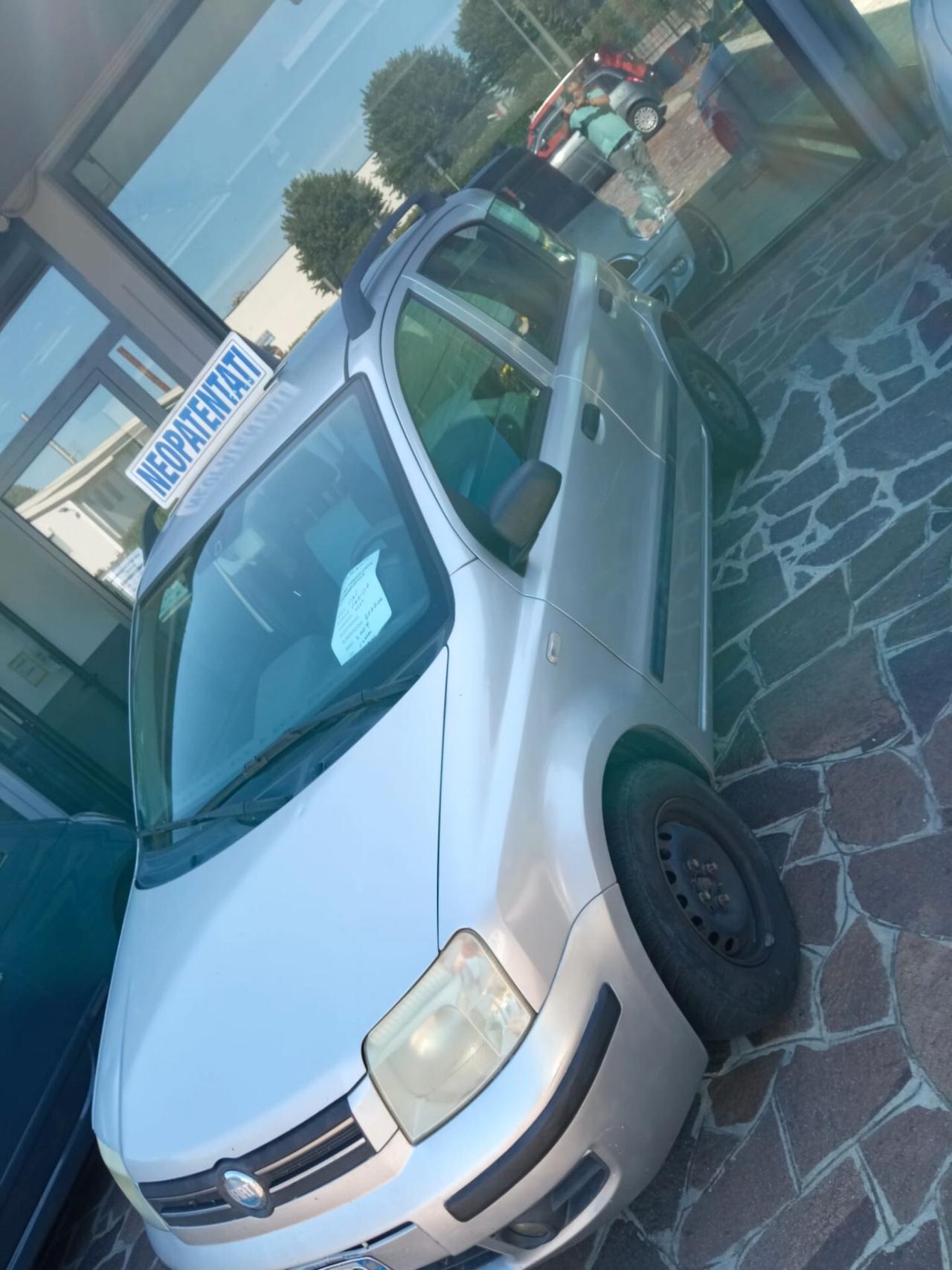 Fiat Panda 1.2 Dynamic AUTO DESTINATA A COMMERCIANTI