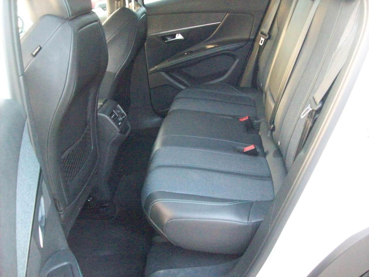 PEUGEOT 3008 1.5 BlueHDI CV.130 S&S ALLURE Pack "2022"
