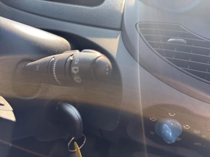 Renault Twingo Twingo 3p 1.2 75cv Wave