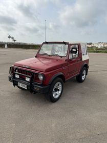 Suzuki SJ 410 Berlina de luxe