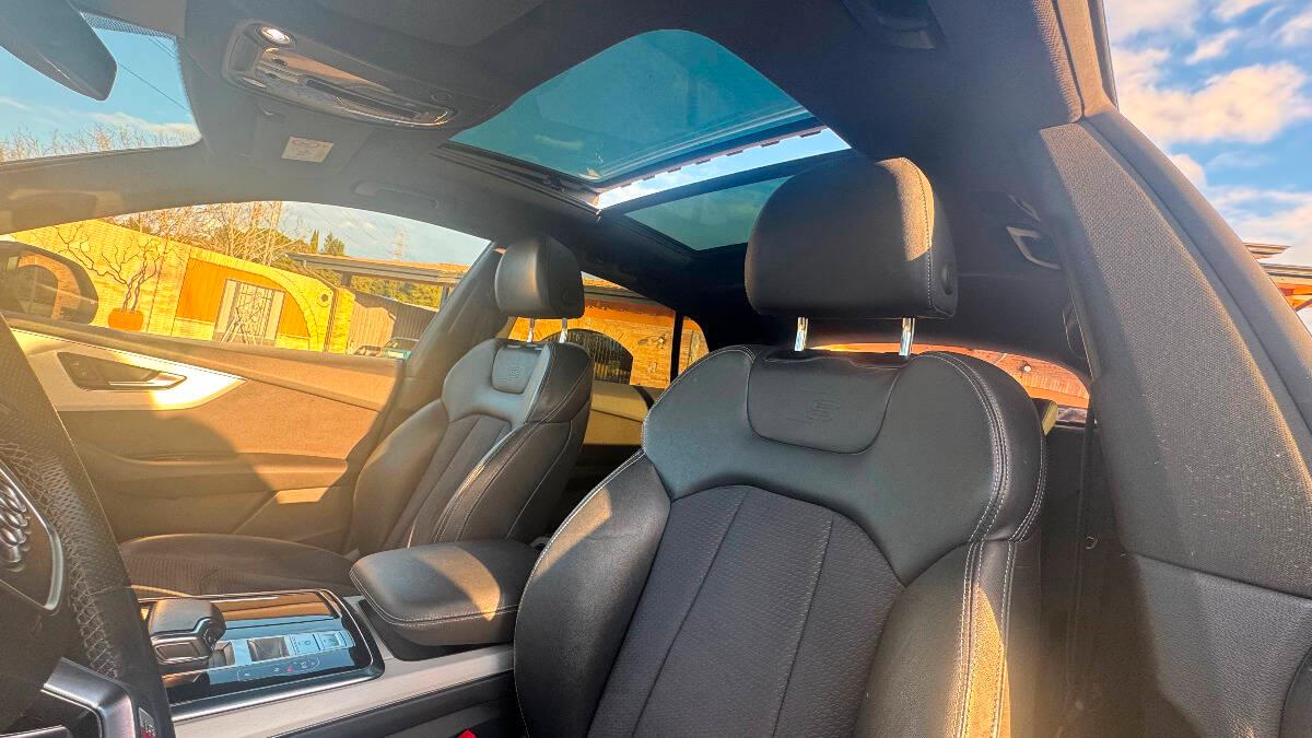 Audi Q8 55 3.0 tfsi mhev Sport quattro tiptronic
