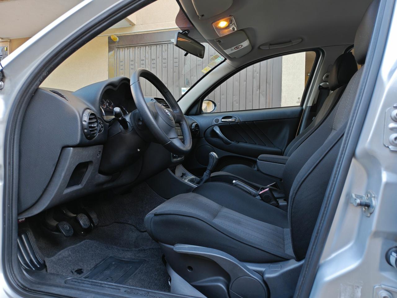 Alfa Romeo 147 1.6 BENZINA 120cv / 54.000km / Unipro