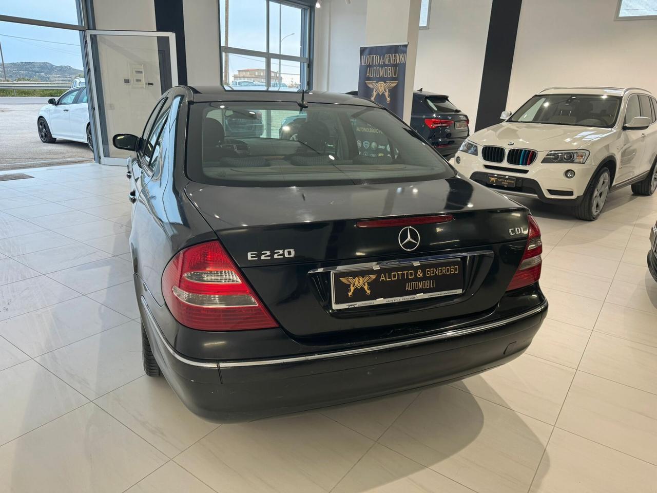 Mercedes E 220 150CV 2003