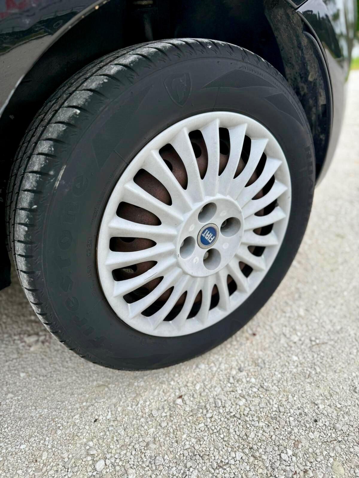 Fiat Grande Punto 1.3 Diesel MTJ unipro NEOPATENTATI