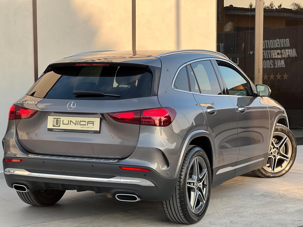 Mercedes-benz GLA 200 d 150cv AMG Premium UNICO PROPRIETARIO IVA ESPOSTA