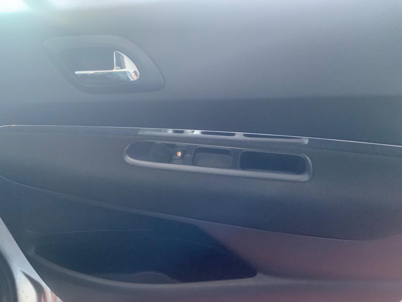 Peugeot 5008 2.0 HDi 150CV Féline