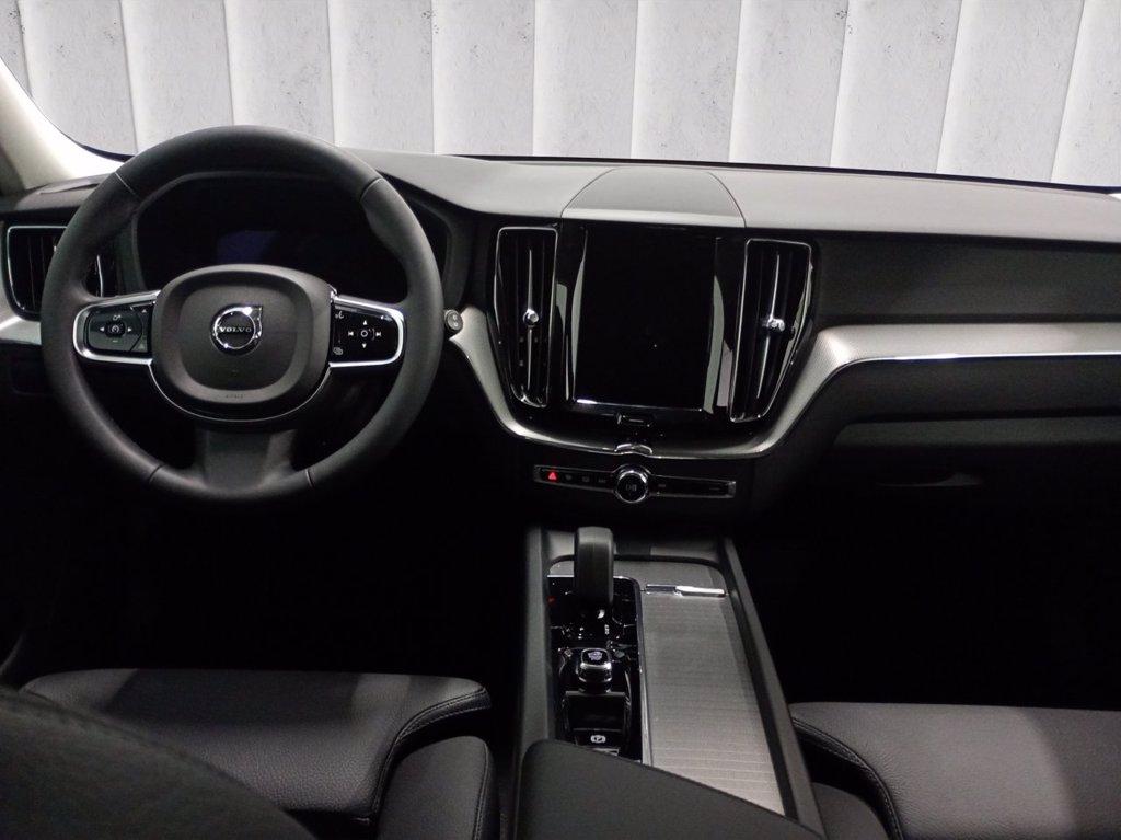 VOLVO XC60 2.0 b4 Plus Dark awd auto del 2024