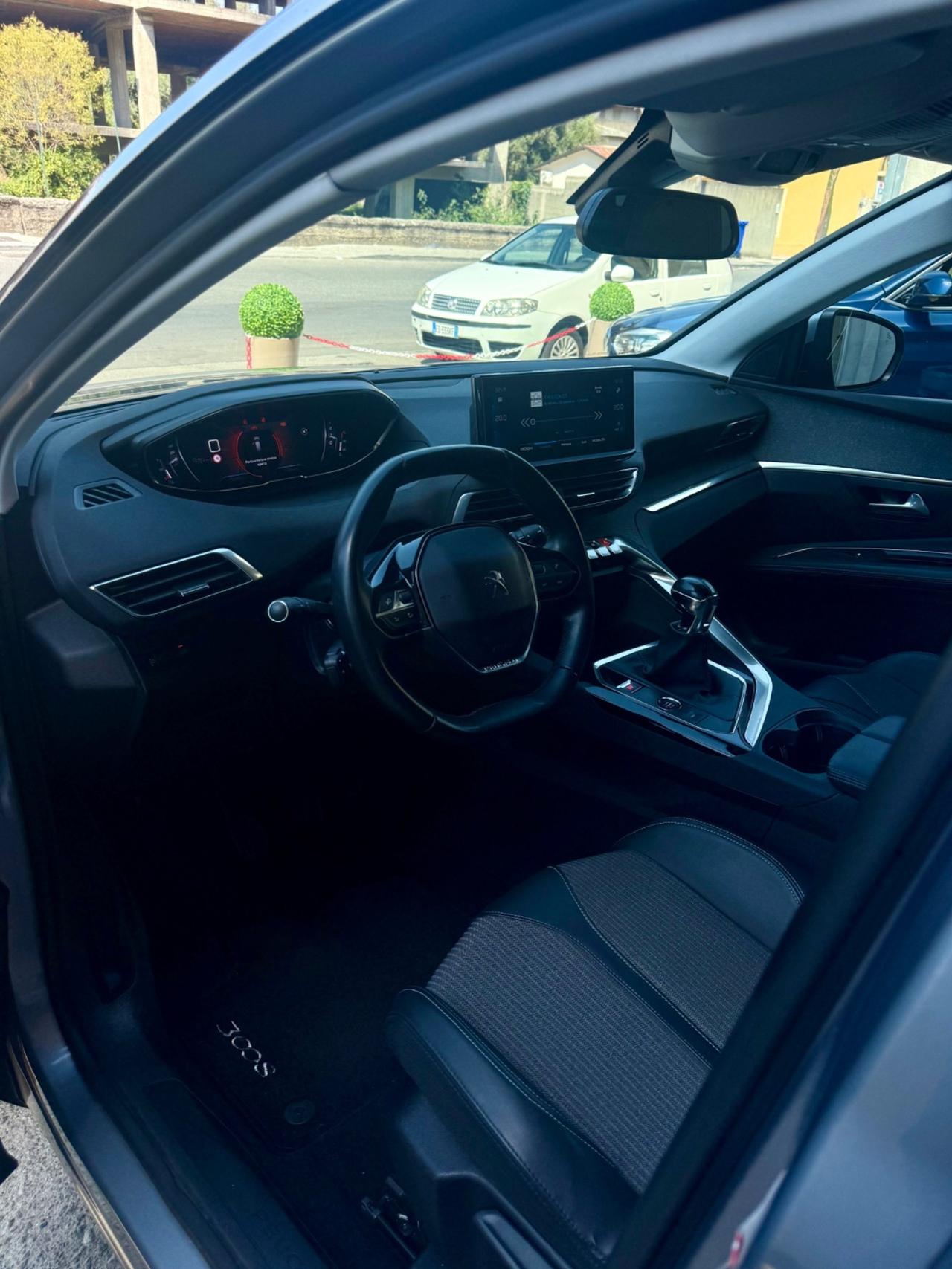 Peugeot 3008 BlueHDi 130 S&S EAT8 Allure