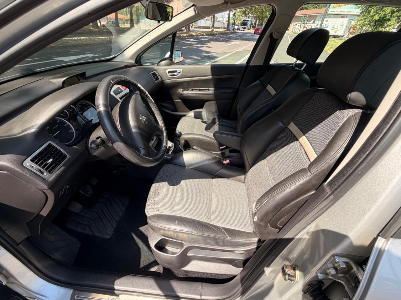 Peugeot 307 2.0 HDi 5p. Féline