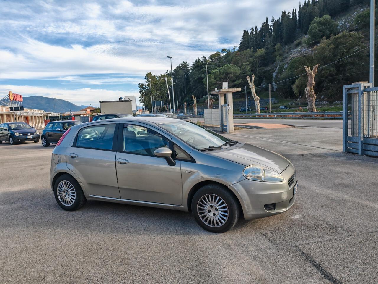 Fiat Grande Punto 1.3 MJT 75 CV 5 porte Dynamic